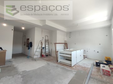 Apartment 3 Bedrooms in Castelo Branco
