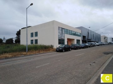 Bâtiment industriel / entrepôt à Santiago do Cacém, S.Cruz e S.Bartolomeu da Serra