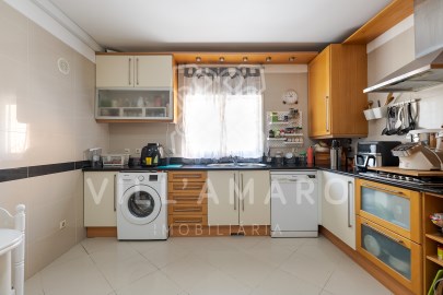 Moradia, T3+1, T4, garagem, jardim, terraço, condo