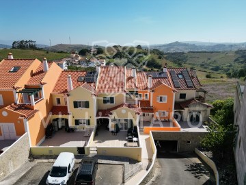 Moradia, T3+1, T4, garagem, jardim, terraço, condo