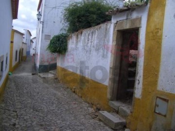 urban land within the walls of Óbidos
