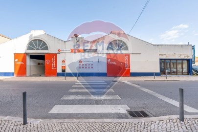 Industrial building / warehouse in Vila Franca de Xira