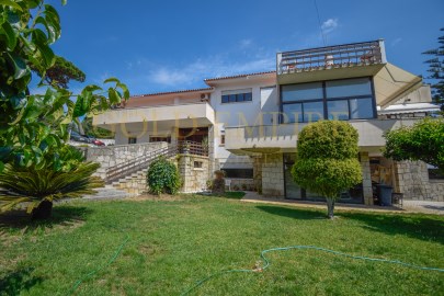 Detached 9 bedroom villa in Abuxarda