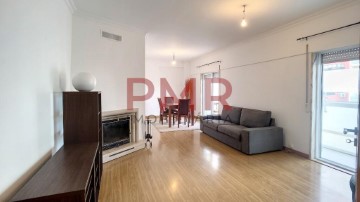 Apartment 2 Bedrooms in Lumiar