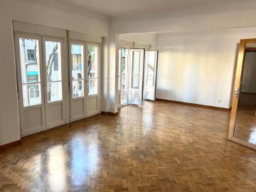 Apartamento 3 Quartos em Campo de Ourique