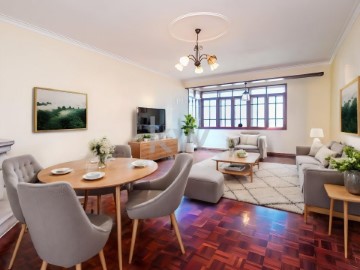 Apartamento 3 Quartos em Venteira