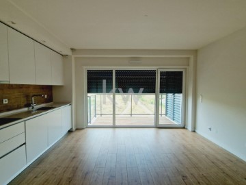 Apartment 1 Bedroom in Lumiar