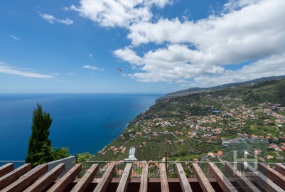 Moradia T3 Isolada com vista sobre o Arco da Calhe