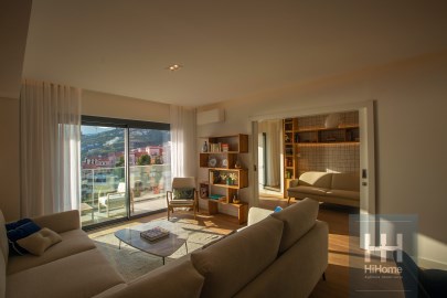 Apartamento T2 no Empreendimento Madeira Acqua Res