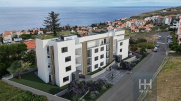 Apartamento T2 em Edifício Premium no Caniço