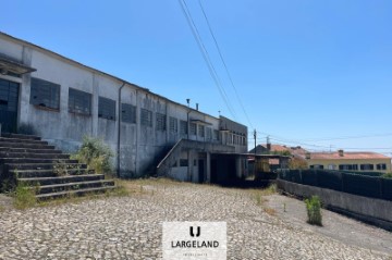 Industrial building / warehouse in Escapães