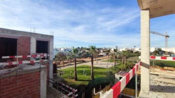 Novo T2 com varandas e piscina em Cabanas de Tavir
