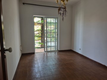 House 3 Bedrooms in Quinta do Conde