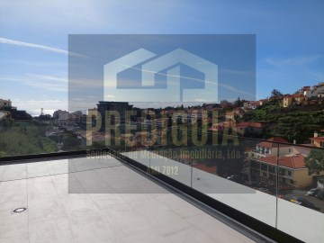 Ático 4 Habitaciones en Funchal (São Pedro)
