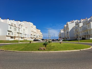 1.Apartamento T2 com garagem - Baleal Sol Village 