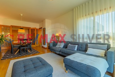 Apartment 3 Bedrooms in Ramalde