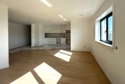 Apartamento T4 Duplex em Construção | Póvoa de Var