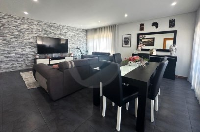 2Apartamento T3 com Terraço em Vila do Conde