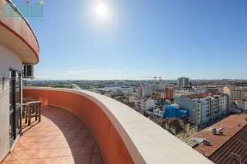 Apartamento T3 com vista sobre a cidade de Aveiro