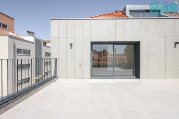 Apartamento T1 com Lugar de Garagem em Aveiro