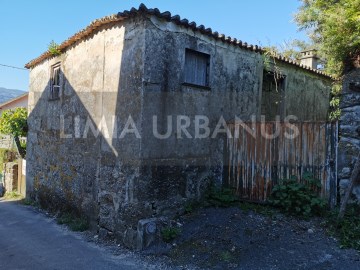 Quintas e casas rústicas em Santa Cruz de Lima