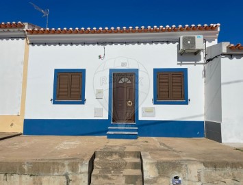 House 2 Bedrooms in Pedrógão