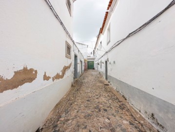 Terre à Évora (São Mamede, Sé, São Pedro e Santo Antão)