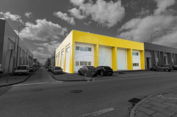 Industrial building / warehouse in Malagueira e Horta das Figueiras