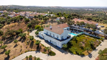 Quintas e casas rústicas 3 Quartos em Corval