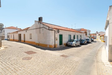 Moradia 2 Quartos em Viana do Alentejo