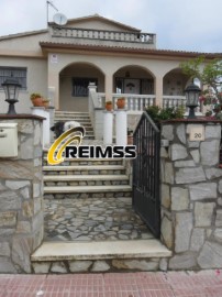 House 4 Bedrooms in Residencial Park