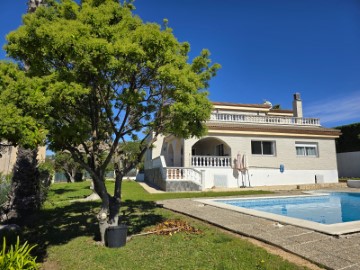 House 8 Bedrooms in Canyelles - Montgoda