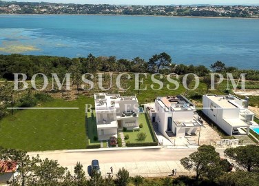 Bom Sucesso PM Real Estate Obidos lagoon Villa