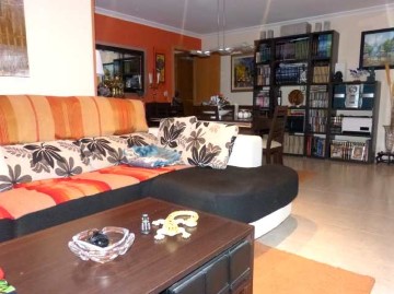 Apartment 3 Bedrooms in São Domingos de Rana