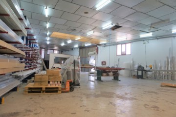 Bâtiment industriel / entrepôt à Les Creus-Can Feliu de Merola-Can More