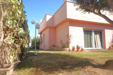 House 6 Bedrooms in Blanes Centre
