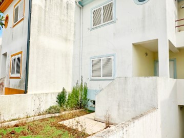 House 4 Bedrooms in Azeitão (São Lourenço e São Simão)