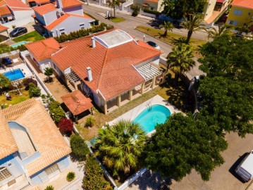 House 5 Bedrooms in Azeitão (São Lourenço e São Simão)