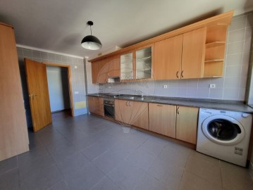 Apartamento 3 Quartos em São Sebastião