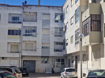 Apartamento 3 Quartos em Baixa da Banheira e Vale da Amoreira