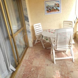 Amplio piso en esquina en el centro de Fuengirola 