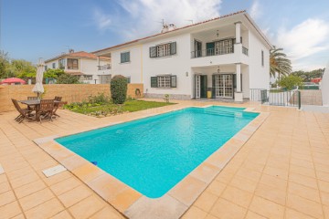 Casa o chalet 4 Habitaciones en Almargem do Bispo, Pêro Pinheiro e Montelavar