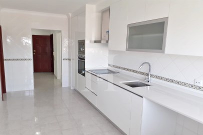 4 bedroom flat in Leiria with Box garage