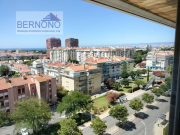 Apartment 3 Bedrooms in Oeiras e São Julião da Barra, Paço de Arcos e Caxias