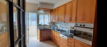 Apartment 5 Bedrooms in Glória e Vera Cruz