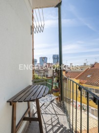 2 Bedroom Apartment in the heart of Campolide