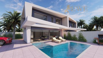 Nueva villa con piscina en venta