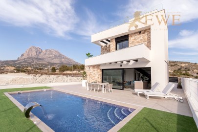 Luxury villa for sale with pool in Finestrat, Beni