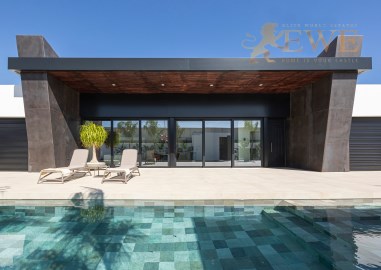 Villa con piscina privada en venta en Ciudad Quesa