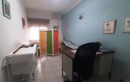 Apartment 3 Bedrooms in Moita